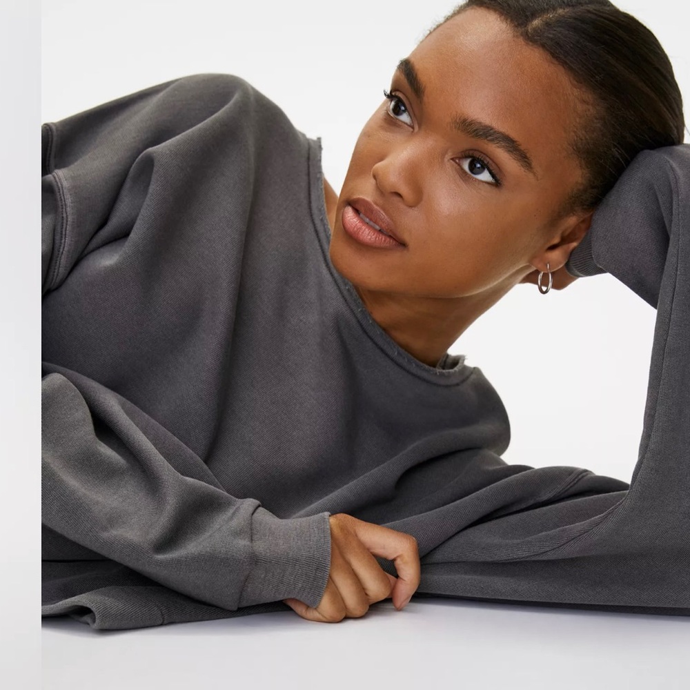 The Group by Babaton Sweatsuit (super cute and cozy!) - Picture 2 of 7